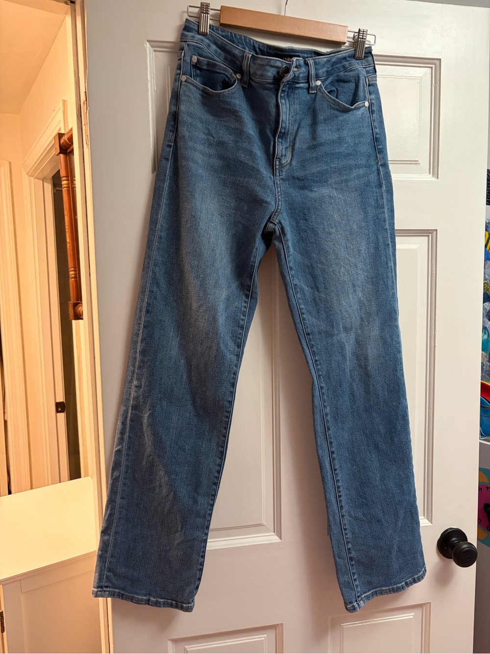 Quince Women's Straight-Leg Jeans in Medium Blue Wash